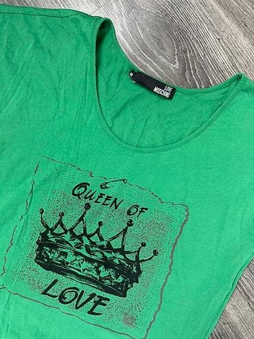 original esprit: Prelepa LOVE MOSCHINO original majica, sa tekstom " Kraljica ljubavi" at lalafo.rs — 3 original esprit: Prelepa LOVE MOSCHINO original majica, sa tekstom " Kraljica ljubavi" — 3