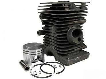 Komplet cilindar + klip za dvotaktni motor Opis proizvoda: - Komplet na lalafo.rs Komplet cilindar + klip za dvotaktni motor Opis proizvoda: - Komplet