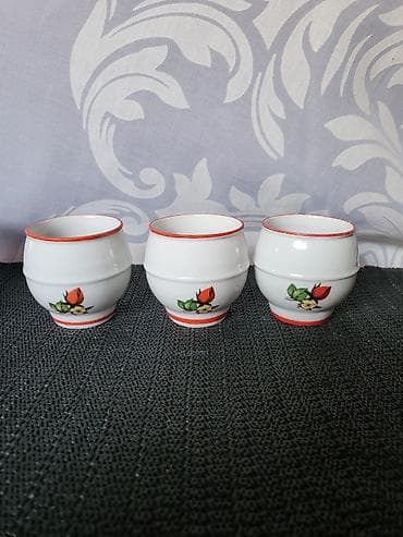 kom sa etiketom: Porcelanske nove casice iz 70ih. za zestoko pice. 6+2 kom. Komada at lalafo.rs — 6 kom sa etiketom: Porcelanske nove casice iz 70ih. za zestoko pice. 6+2 kom. Komada — 6