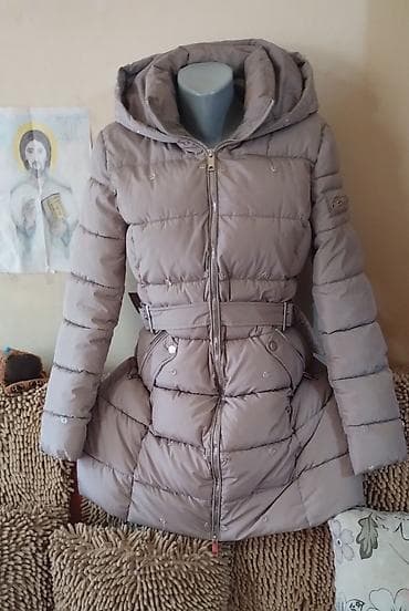 kozna jakna sa: Ženska zimska jakna/kaput sa krznom - Boja: svetlosiva/taupe - Model na lalafo.rs — 4 kozna jakna sa: Ženska zimska jakna/kaput sa krznom - Boja: svetlosiva/taupe - Model — 4