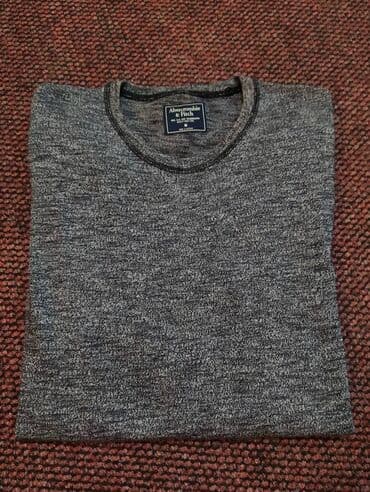 Muški tanak duks Abercrombie & Fitch vel. M Prelep originalni na lalafo.rs Muški tanak duks Abercrombie & Fitch vel. M Prelep originalni