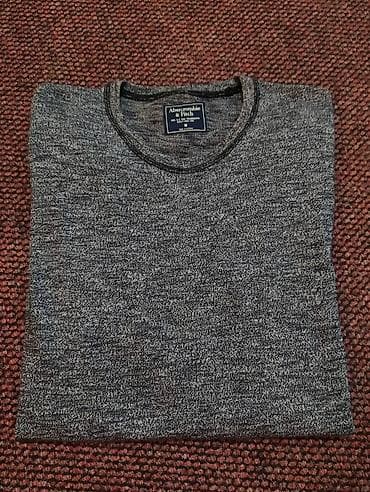 Sweatshirts: Muški tanak duks Abercrombie & Fitch vel. M Prelep originalni at lalafo.rs — 1 Sweatshirts: Muški tanak duks Abercrombie & Fitch vel. M Prelep originalni — 1