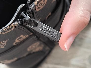 Ženske čizme Guess original – model sa logotipom -nove nikada ne at lalafo.rs — 7 Ženske čizme Guess original – model sa logotipom -nove nikada ne — 7