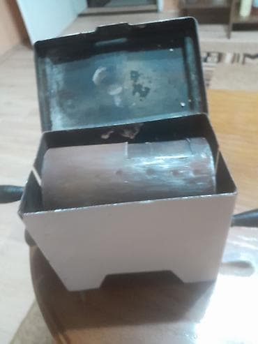 Metalna ručna mašina za pravljenje sarmi/rolnica - Kompaktna na lalafo.rs — 2 Metalna ručna mašina za pravljenje sarmi/rolnica - Kompaktna — 2