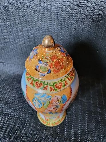 Antique Decor: Kineska vaza,cup, rucno reljefno oslikana iz 70-ih. Visina sa at lalafo.rs — 4 Antique Decor: Kineska vaza,cup, rucno reljefno oslikana iz 70-ih. Visina sa — 4