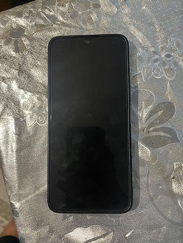 HONOR Android pametni telefon - Ekran sa “waterdrop” notch-om na vrhu na lalafo.rs — 4 HONOR Android pametni telefon - Ekran sa “waterdrop” notch-om na vrhu — 4