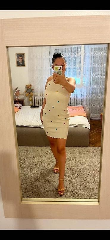 kom sa etiketom: Potpuno nova haljina sa etiketom, kupljenja na brzinu za neku proskavu at lalafo.rs — 3 kom sa etiketom: Potpuno nova haljina sa etiketom, kupljenja na brzinu za neku proskavu — 3