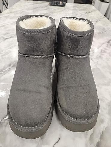 Ugg obuća 40 na lalafo.rs — 3 Ugg obuća 40 — 3