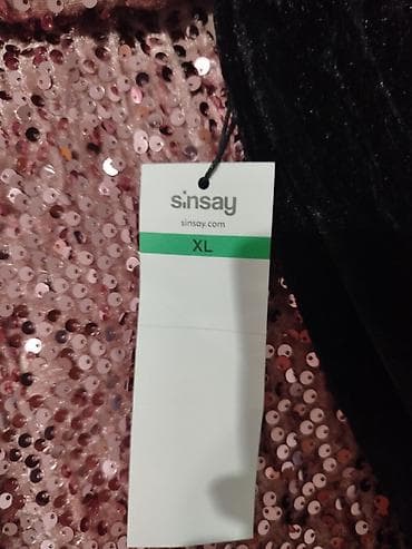 kom sa etiketom: Sinsay ženska bluza bez rukava sa šljokicama - Model: bez rukava at lalafo.rs — 7 kom sa etiketom: Sinsay ženska bluza bez rukava sa šljokicama - Model: bez rukava — 7