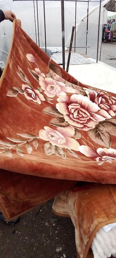 Blankets and Bedspreads: Ćebe 150*200 at lalafo.rs — 6 Blankets and Bedspreads: Ćebe 150*200 — 6