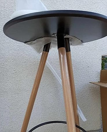 Potpuno novi barski stolovi Kvalitetna medijapan plocha, jaki drveni na lalafo.rs — 7 Potpuno novi barski stolovi Kvalitetna medijapan plocha, jaki drveni — 7