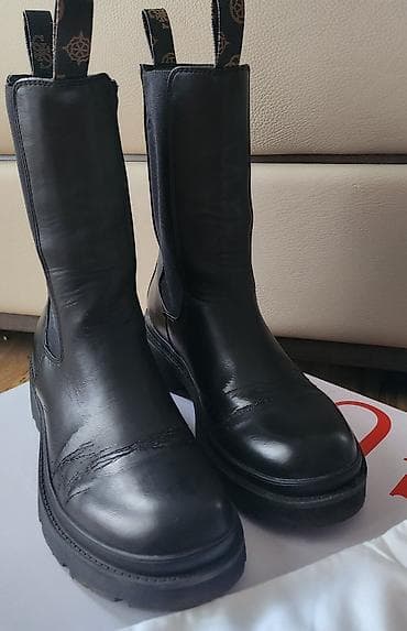 Guess Kožne ženske čizme – crne, Chelsea stil, br 38 - Materijal na lalafo.rs — 4 Guess Kožne ženske čizme – crne, Chelsea stil, br 38 - Materijal — 4