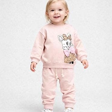 Dečiji komplet trenerke za devojčice - Dvod elni komplet: bluza dugih na lalafo.rs Dečiji komplet trenerke za devojčice - Dvod elni komplet: bluza dugih