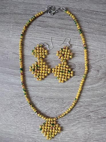 Ručni rad, ogrlica i mindjuše od sitnih perlica, trenutno jedan na lalafo.rs — 5 Ručni rad, ogrlica i mindjuše od sitnih perlica, trenutno jedan — 5