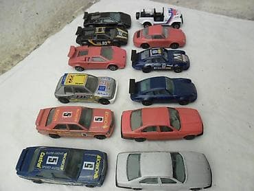 Burago 1:43 razni 11 kom.beli dzip prodat. Moze na kom. (ali cena je na lalafo.rs — 3 Burago 1:43 razni 11 kom.beli dzip prodat. Moze na kom. (ali cena je — 3