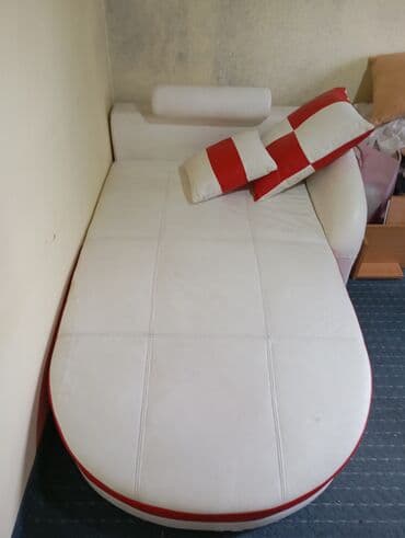 Elegantna jednokrevetna ležaljka/sofa modernog dizajna. - Oblik na lalafo.rs Elegantna jednokrevetna ležaljka/sofa modernog dizajna. - Oblik