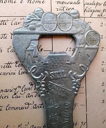 Vintage aluminijumski otvarač veliki otvarač za flaše 21cm!. Vintage na lalafo.rs — 5 Vintage aluminijumski otvarač veliki otvarač za flaše 21cm!. Vintage — 5