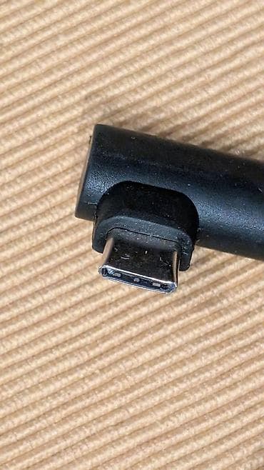 Wacom One – ekran za crtanje sa olovkom (pen display) NAPOMENA: USB-C na lalafo.rs — 9 Wacom One – ekran za crtanje sa olovkom (pen display) NAPOMENA: USB-C — 9