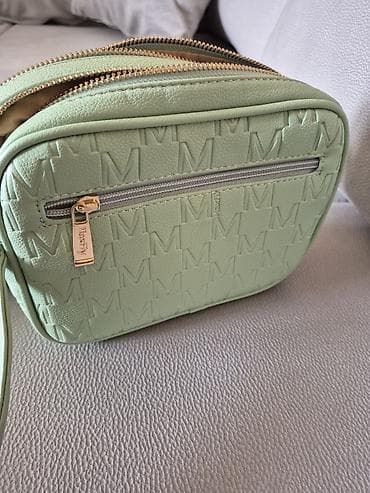 cista koza broj: Nova torbica. Dve pregrade.Moze dosta da stane na lalafo.rs — 2 cista koza broj: Nova torbica. Dve pregrade.Moze dosta da stane — 2