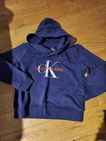 Dva duksa sa kapuljačom – brendovi GAP i Calvin Klein Jeans (dečiji) na lalafo.rs — 3 Dva duksa sa kapuljačom – brendovi GAP i Calvin Klein Jeans (dečiji) — 3