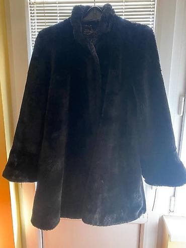 Elegantna francuska vintage bunda Création Aniral Paris, izrađena od na lalafo.rs — 1 Elegantna francuska vintage bunda Création Aniral Paris, izrađena od — 1