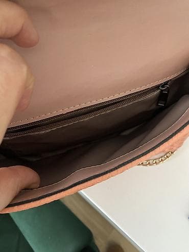 Ženska torba preko ramena u boji breskve. - Materijal: veštačka koža at lalafo.rs — 6 Ženska torba preko ramena u boji breskve. - Materijal: veštačka koža — 6