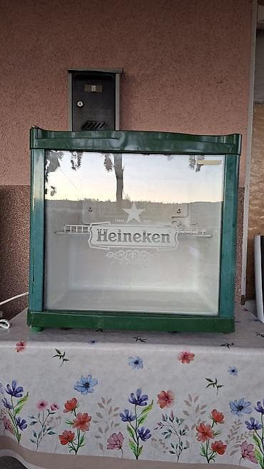 Mini rashladna vitrina Heineken – stoni model - Brendirana rashladna na lalafo.rs — 2 Mini rashladna vitrina Heineken – stoni model - Brendirana rashladna — 2