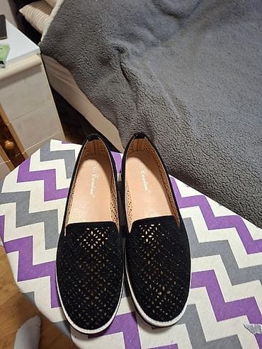 Ženske mokasine – model Cendrillon - Boja: crna - Veličina: 40 na lalafo.rs — 2 Ženske mokasine – model Cendrillon - Boja: crna - Veličina: 40 — 2