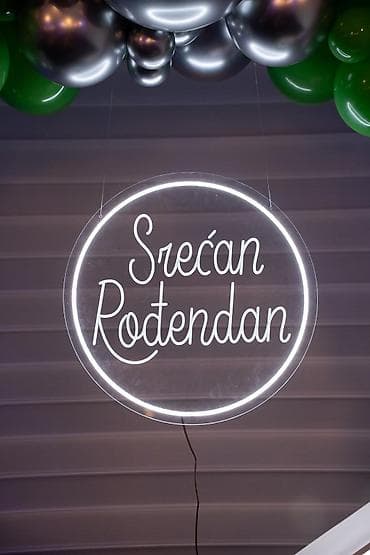 za svaki dan: ✨ Savršena dekoracija za poseban dan! Za tvojih 18. želimo da sve bude at lalafo.rs — 6 za svaki dan: ✨ Savršena dekoracija za poseban dan! Za tvojih 18. želimo da sve bude — 6