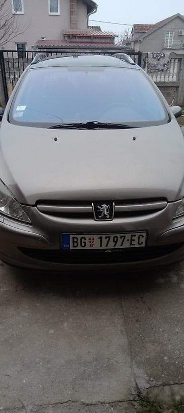 Peugeot 307 SW – karavan, metalik siva boja. Karakteristike i oprema na lalafo.rs Peugeot 307 SW – karavan, metalik siva boja. Karakteristike i oprema