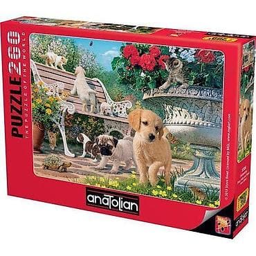 Anatolian puzzle – 260 delova - Motiv: veselo dvorište sa štencima na lalafo.rs Anatolian puzzle – 260 delova - Motiv: veselo dvorište sa štencima
