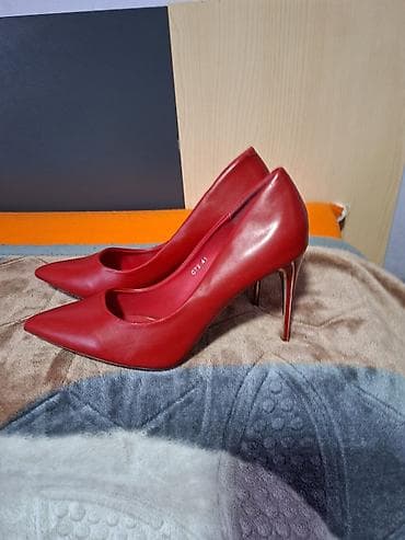 Ženske salonke na štiklu – crvene - Model: klasične špic salonke - na lalafo.rs — 1 Ženske salonke na štiklu – crvene - Model: klasične špic salonke - — 1