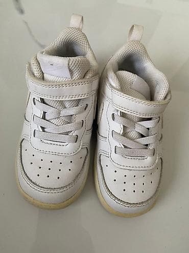 Dečije Nike Court Borough Low 2 patike u beloj boji. Dizajnirane su sa na lalafo.rs — 5 Dečije Nike Court Borough Low 2 patike u beloj boji. Dizajnirane su sa — 5