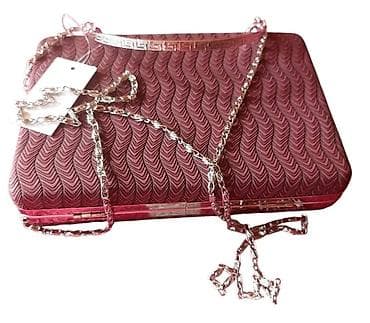 Elegantna ženska večernja torbica – model “clutch” sa metalnim okvirom na lalafo.rs — 6 Elegantna ženska večernja torbica – model “clutch” sa metalnim okvirom — 6