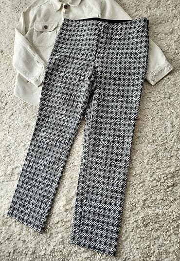 pantalone butiku ali: ZARA uske pantalone sa printom do članka duzina, sa strane na boku na lalafo.rs — 2 pantalone butiku ali: ZARA uske pantalone sa printom do članka duzina, sa strane na boku — 2