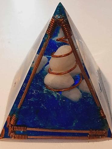 ORGONIT bakarna piramida 5G borac UNIKAT Orgonit piramida u piramidi na lalafo.rs — 4 ORGONIT bakarna piramida 5G borac UNIKAT Orgonit piramida u piramidi — 4