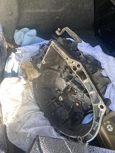 Cena Kontakt. Prodajem menjač za Peugeot 206 1.4 HDI.
Skinut sa mog na lalafo.rs Cena Kontakt. Prodajem menjač za Peugeot 206 1.4 HDI.
Skinut sa mog