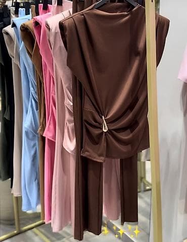 Damski komplet – bluza i pantalone sa proširenim nogavicama - na lalafo.rs Damski komplet – bluza i pantalone sa proširenim nogavicama -