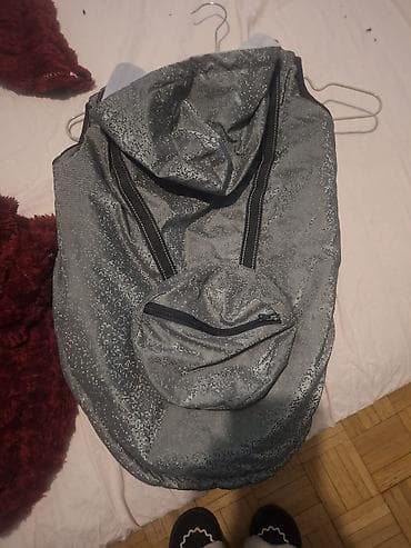 dve suknje po: Reflektujući sivi kaput za psa sa kapuljačom - Materijal: spolja na lalafo.rs — 2 dve suknje po: Reflektujući sivi kaput za psa sa kapuljačom - Materijal: spolja — 2