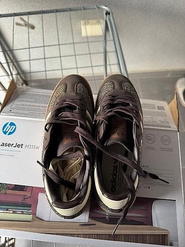 Adidas tweed patike NOVE
Broj 39 1/3 na lalafo.rs — 5 Adidas tweed patike NOVE
Broj 39 1/3 — 5