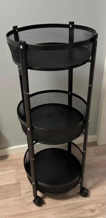 Metalna kolica sa 3 okrugle police - Materijal: čelik u crnoj boji na lalafo.rs Metalna kolica sa 3 okrugle police - Materijal: čelik u crnoj boji
