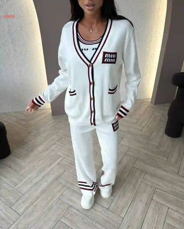 Komplet
Cena 4600
Vel.
m, l, xl
MRp40 na lalafo.rs Komplet
Cena 4600
Vel.
m, l, xl
MRp40