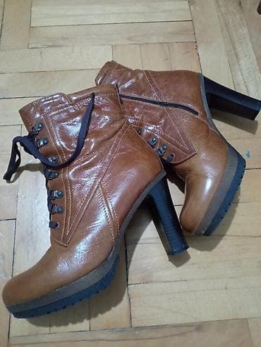 Nove kožne čizme 39 postavljene, preudobne na lalafo.rs — 2 Nove kožne čizme 39 postavljene, preudobne — 2