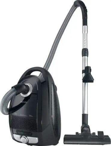 Snaga motora : 2400 W Usisna snaga : 500 W Protok vazduha (l/s): 43 na lalafo.rs Snaga motora : 2400 W Usisna snaga : 500 W Protok vazduha (l/s): 43