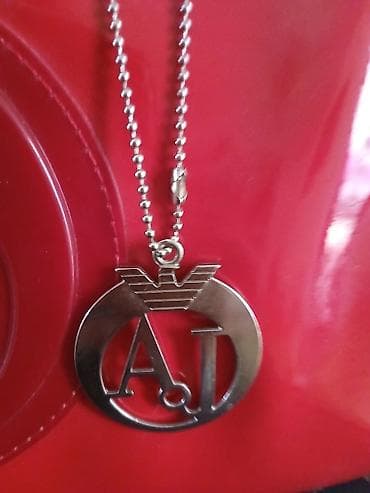 Armani jeans. nova. u pikaso crvenoj. za svaku preporuku at lalafo.rs — 1 Armani jeans. nova. u pikaso crvenoj. za svaku preporuku — 1