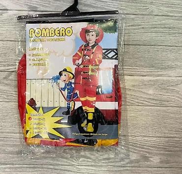 Dečiji vatrogasni kostim – komplet za igru i maskiranje. Sadržaj at lalafo.rs — 2 Dečiji vatrogasni kostim – komplet za igru i maskiranje. Sadržaj — 2