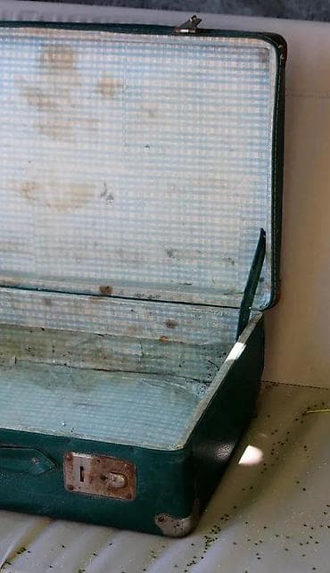 Stari, predratni putni zeleni kofer SA KLJUČEM. Stari kofer SA KLJUČEM na lalafo.rs — 5 Stari, predratni putni zeleni kofer SA KLJUČEM. Stari kofer SA KLJUČEM — 5