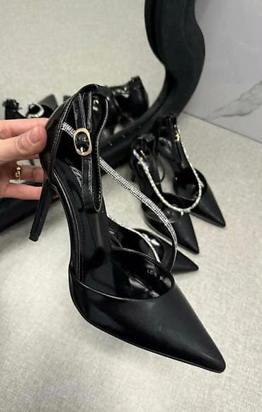 Elegantne ženske sandale i štikle – više modela - Modeli: klasične at lalafo.rs — 1 Elegantne ženske sandale i štikle – više modela - Modeli: klasične — 1