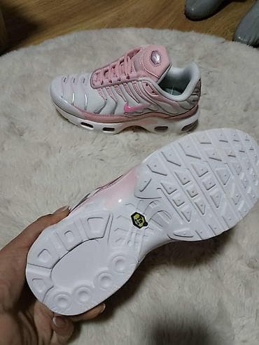 👑Broj 39-40-41
✅Cena 3200 din na lalafo.rs — 3 👑Broj 39-40-41
✅Cena 3200 din — 3