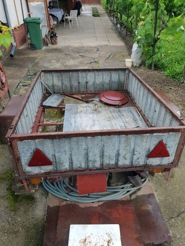 Auto prikolica – metalna sandučara - Konstrukcija: čelični ram sa na lalafo.rs — 4 Auto prikolica – metalna sandučara - Konstrukcija: čelični ram sa — 4